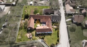 Prodej rodinného domu na statku, zahrada 1.745 m2, garáž, Žďár u Blanska
